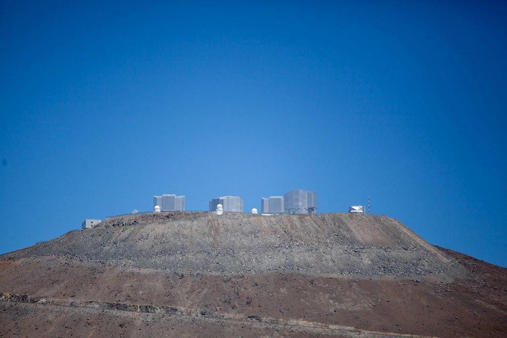 Observatoire dans les montagnes du Paranal au Chili