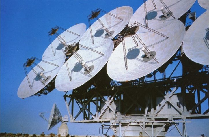 Antenne de réception du radar ADU-1000 (