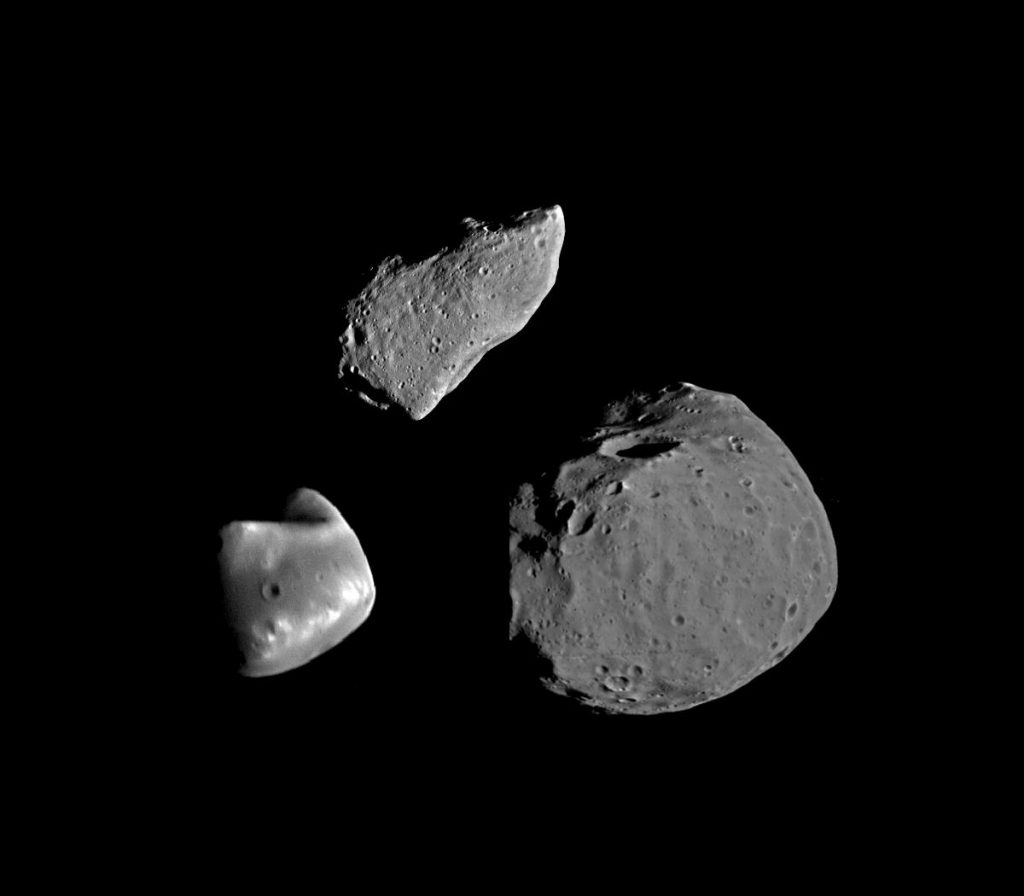 Astéroïde Gaspra, et les satellites de Mars Phobos et Deimos