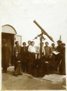 Cours d'astronomie du professeur Sternberg à l'Observatoire de Moscou