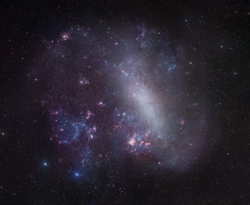 Le Grand Nuage de Magellan est une galaxie satellite de la Voie lactée.