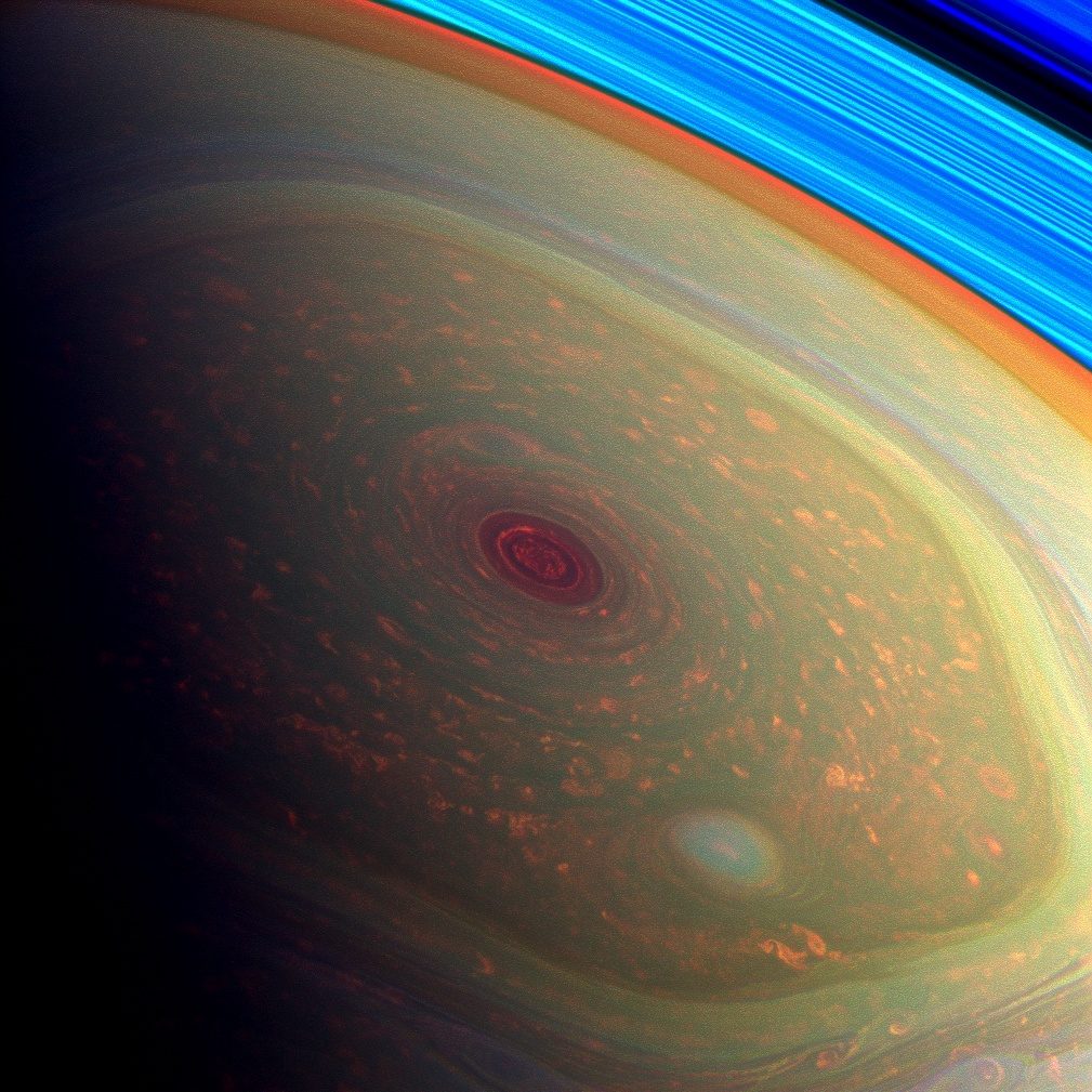 Tempête au pôle nord de Saturne