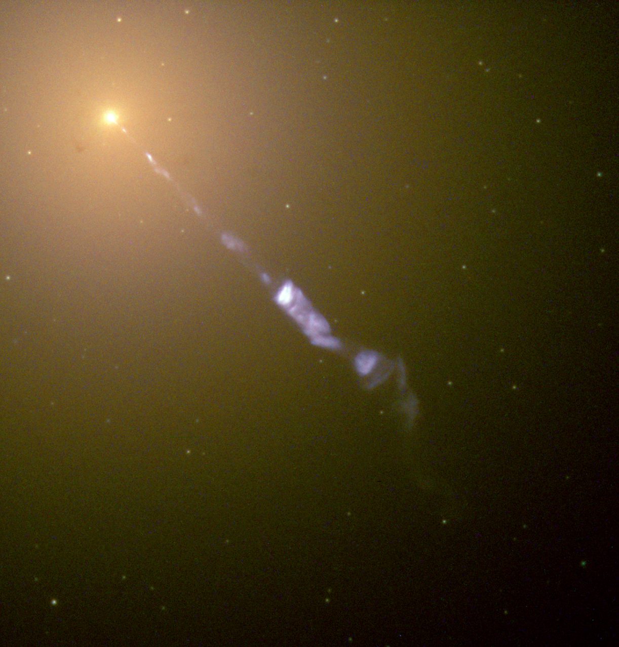 Jet dans la galaxie M87