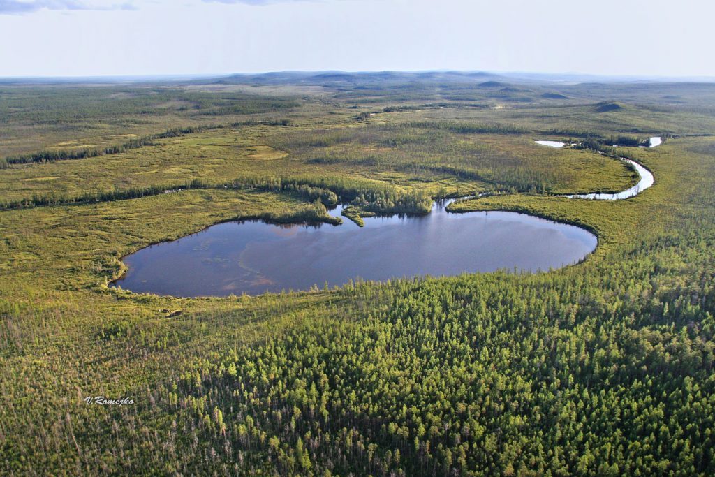 Le lac Cheko - un cratère hypothétique de la météorite de Toungouska