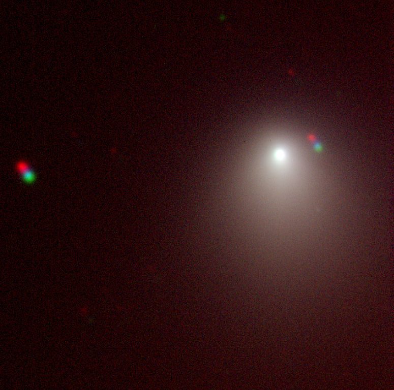 Photo de la comète en couleurs artificielles