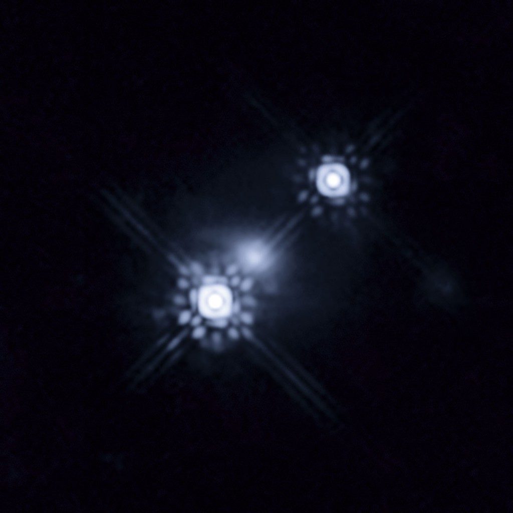 Lentille gravitationnelle du quasar HE 1104-1805