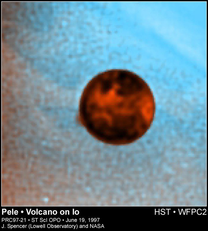 Éruption volcanique de Pele sur Io, image Hubble