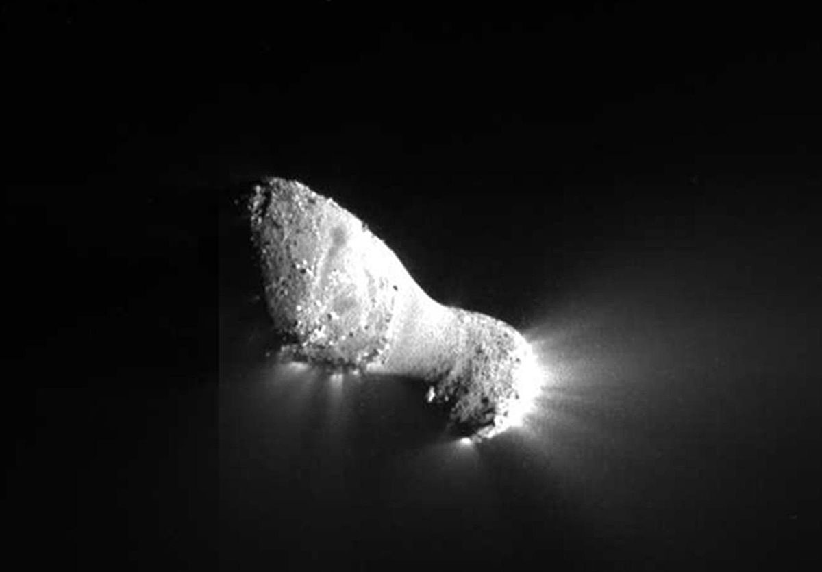 Comète Hartley-2