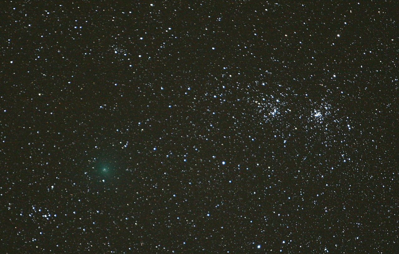 La comète Hartley-2 dans le ciel étoilé le 9 octobre 2010