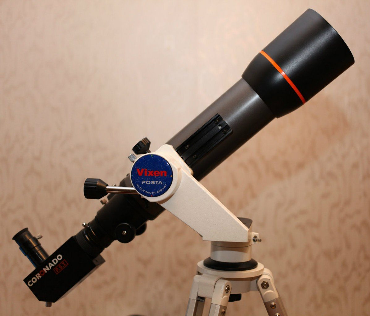 Amateur version of a telescope for observing the Sun