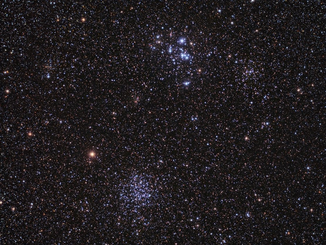 Amas d'étoiles M46 (en bas) et M47 (en haut)