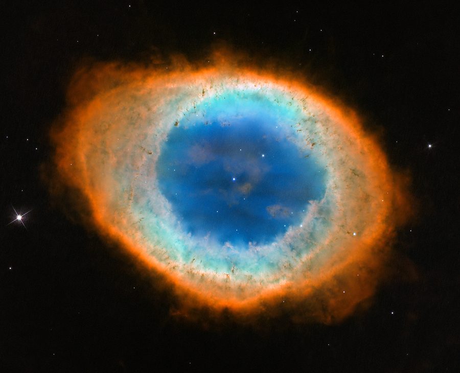 Nébuleuse de l'anneau M57