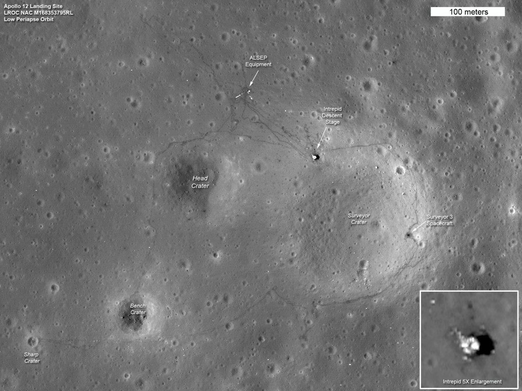 Site d'atterrissage d'Apollo 12, pris par LRO.