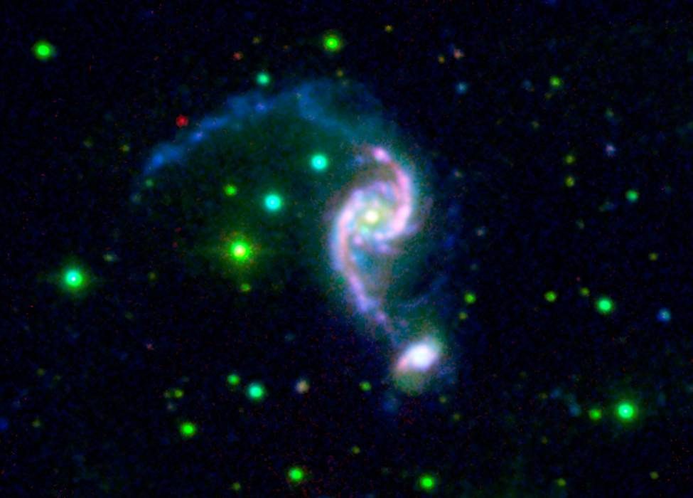 NGC 2535, image du télescope infrarouge Spitzer