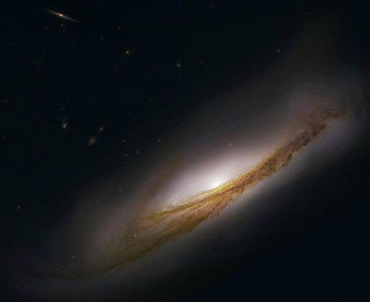 Galaxie spirale NGC 3190