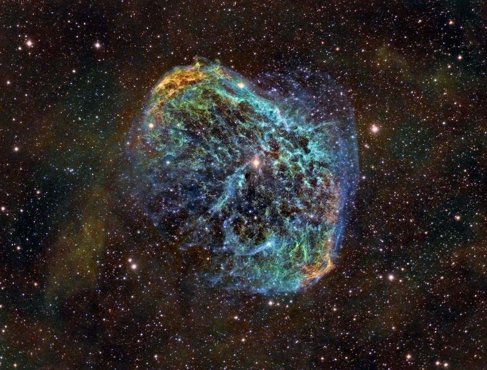 NGC 6888, également connue sous le nom de nébuleuse du Croissant