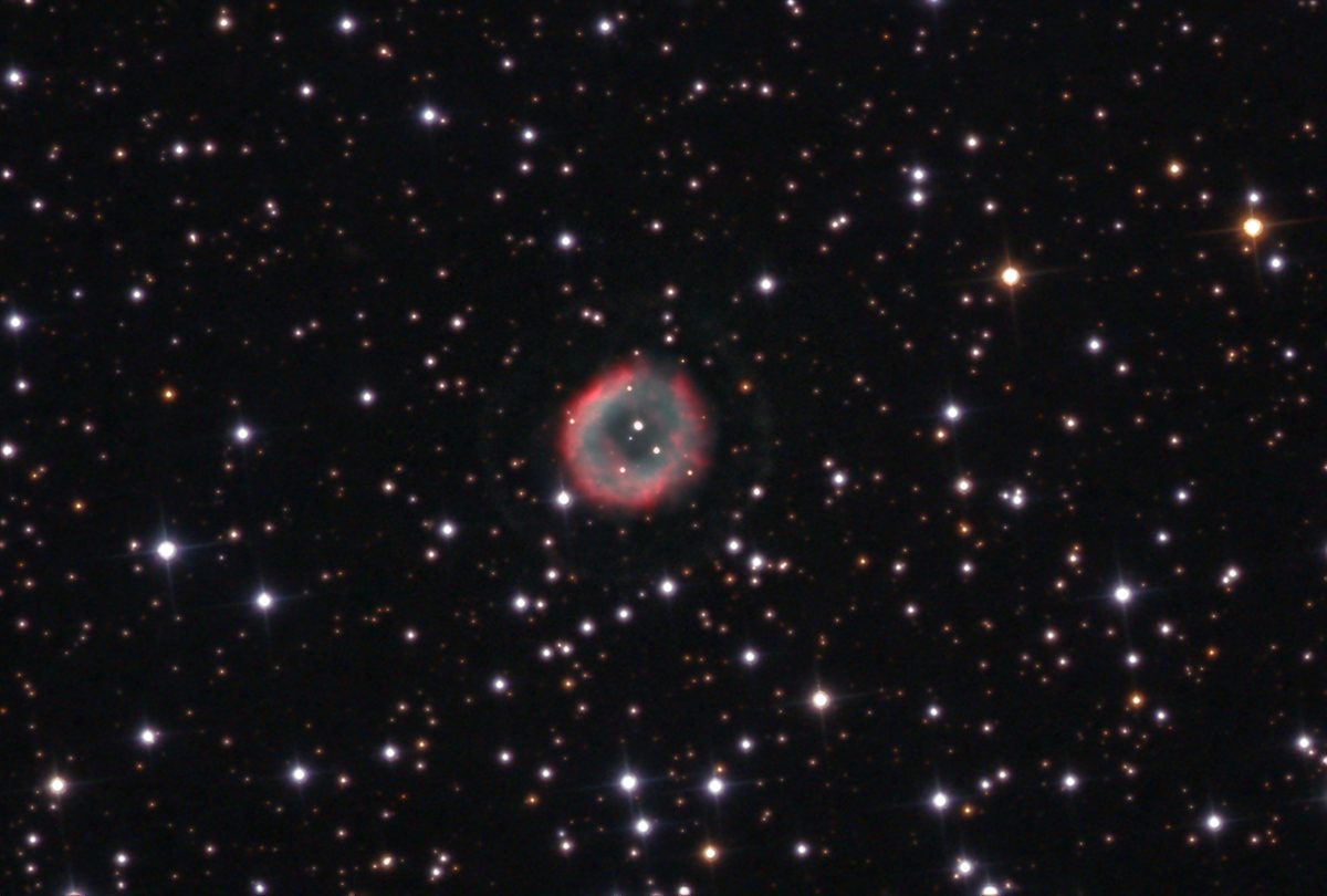 Nébuleuse planétaire NGC 2438