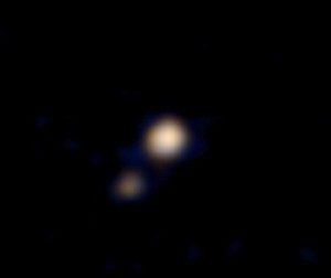 Première image en couleur du système Pluton-Haron