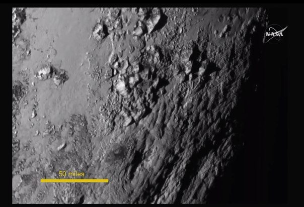 La surface de Pluton vue de près
