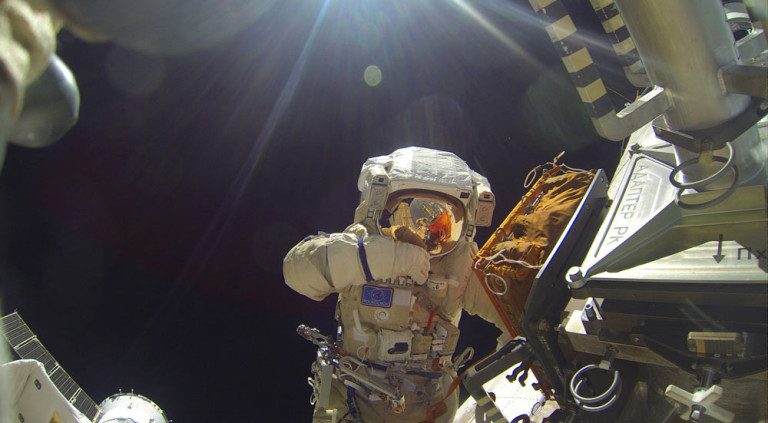 Un cosmonaute russe dans l'espace