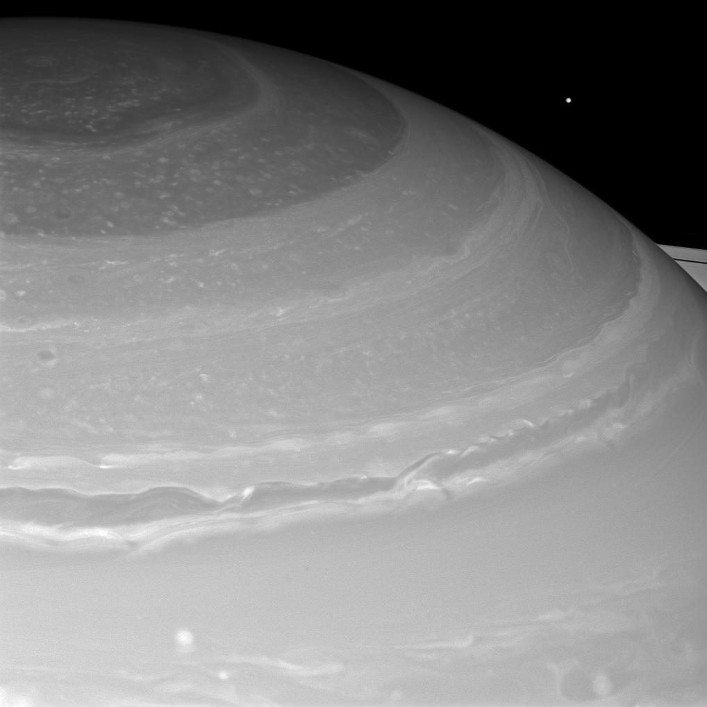 Saturne et Mimas