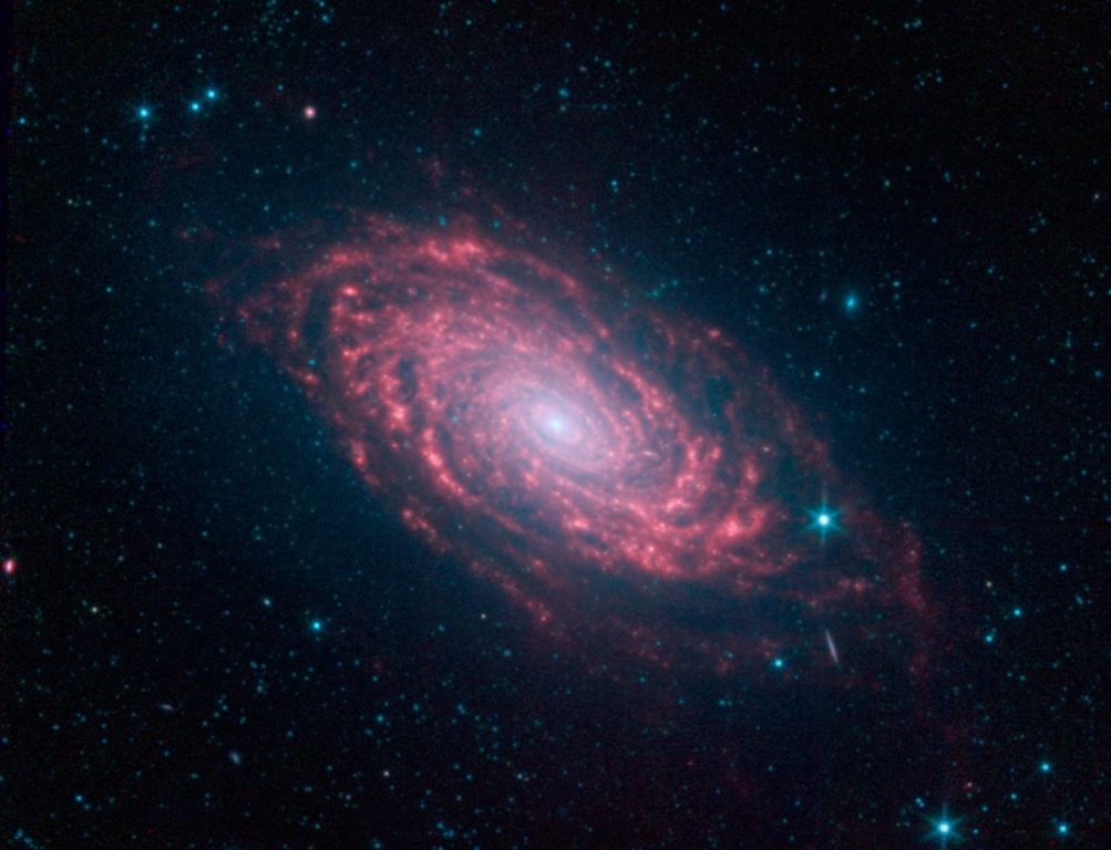 Galaxie du tournesol M63 dans l'infrarouge