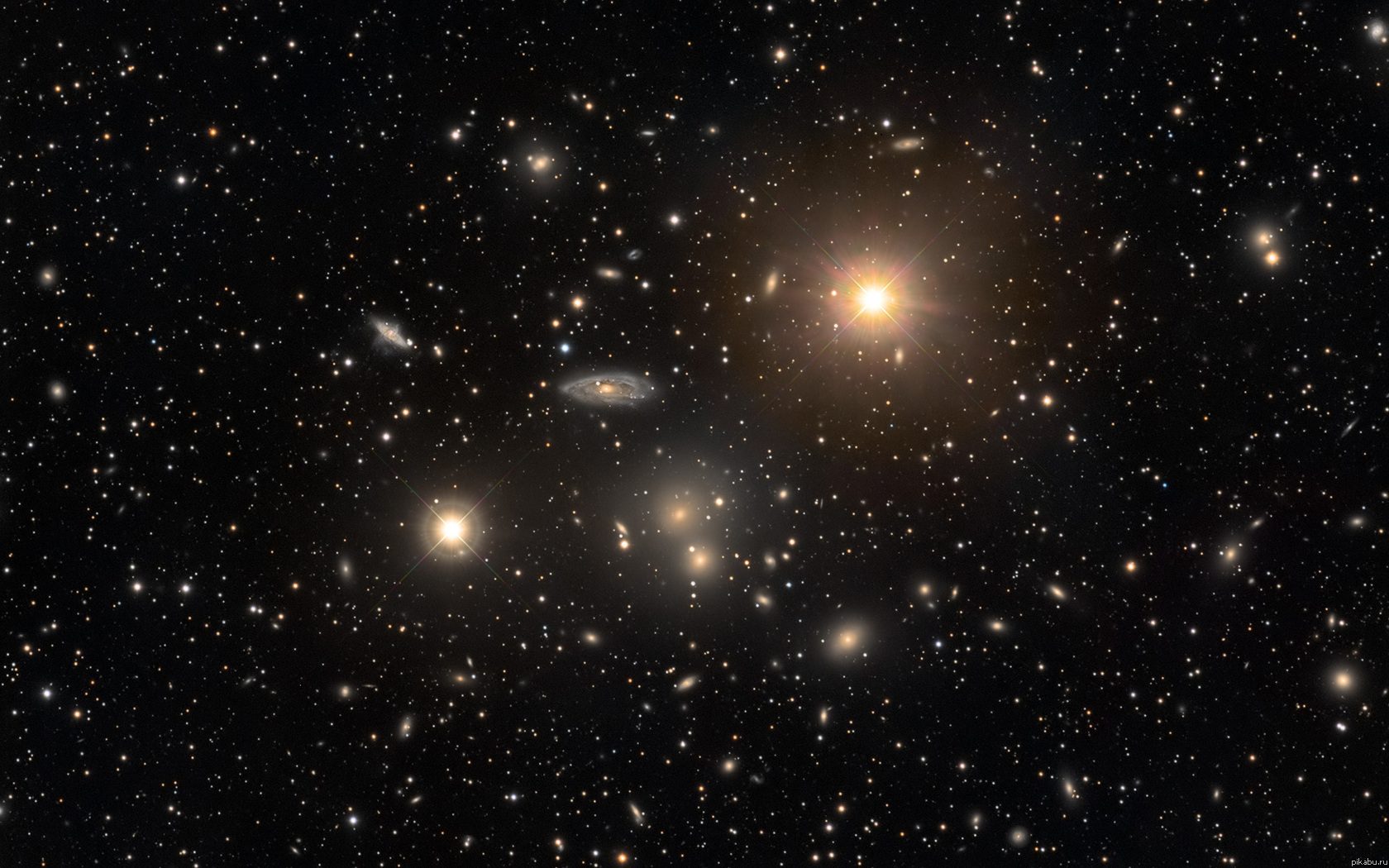 Amas de galaxies dans la constellation de l'Hydre