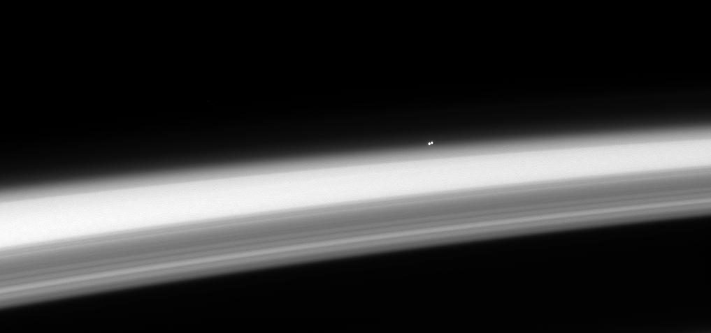 α Centauri A et B au-dessus de l'horizon de Saturne
