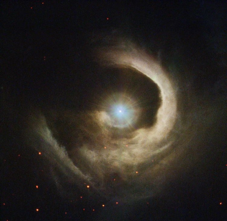 Nébuleuse autour de l'étoile V1331 de la constellation du Cygne, image Hubble
