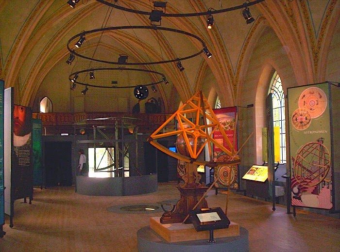 Le musée Tycho Brahe se trouve au milieu du détroit d'Eresund, sur l'île de Wen. 