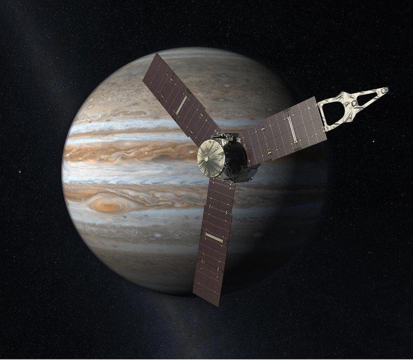Juno sur l'arrière-plan du géant